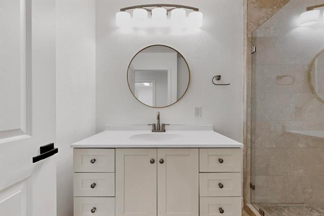 Building Photo - 7116 Town Bluff Dr