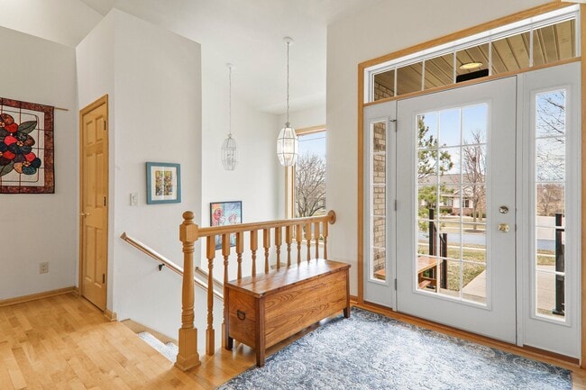 Building Photo - 9621 Shadow Wood Dr