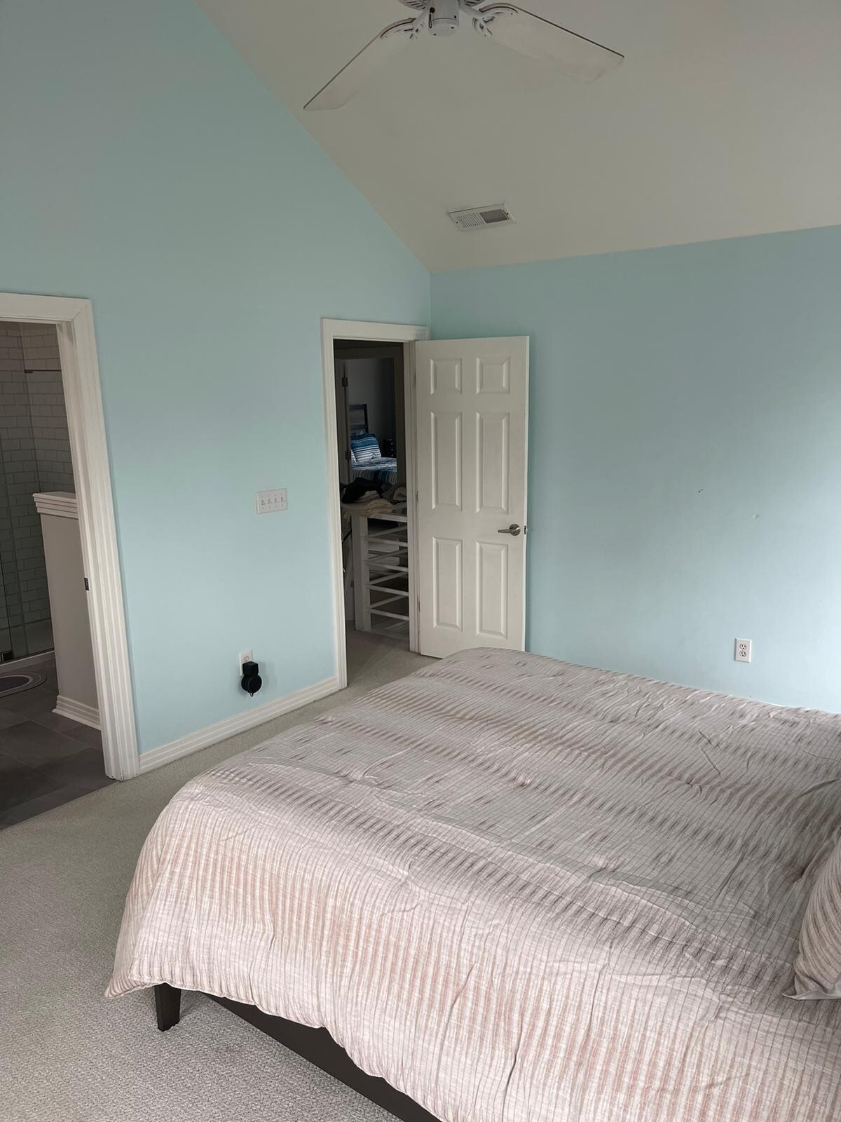 Building Photo - 404 Grace Ave