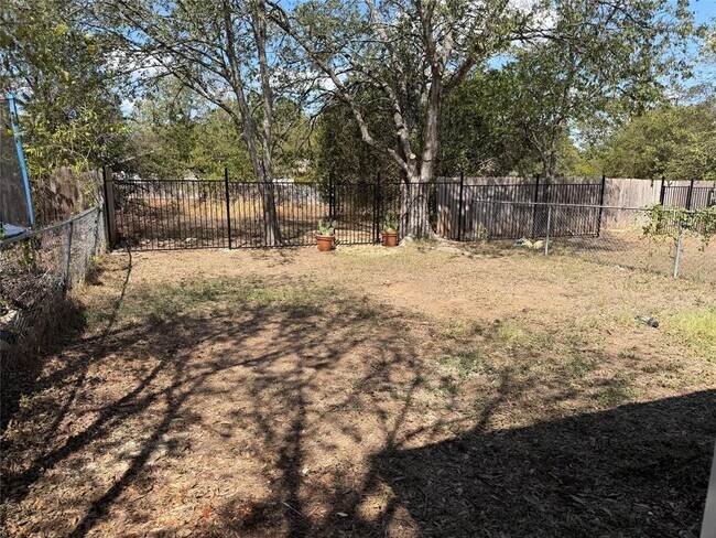 Building Photo - 7708 Brodie Ln