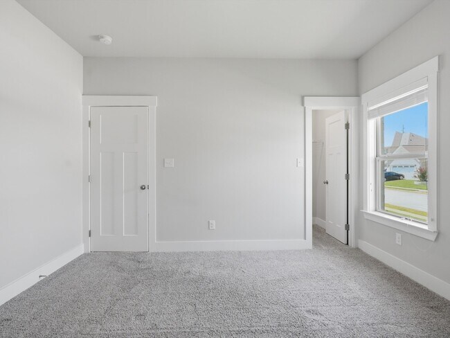 Building Photo - 112 Missouri Dr