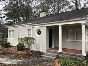 Building Photo - Great Emory Area Rental