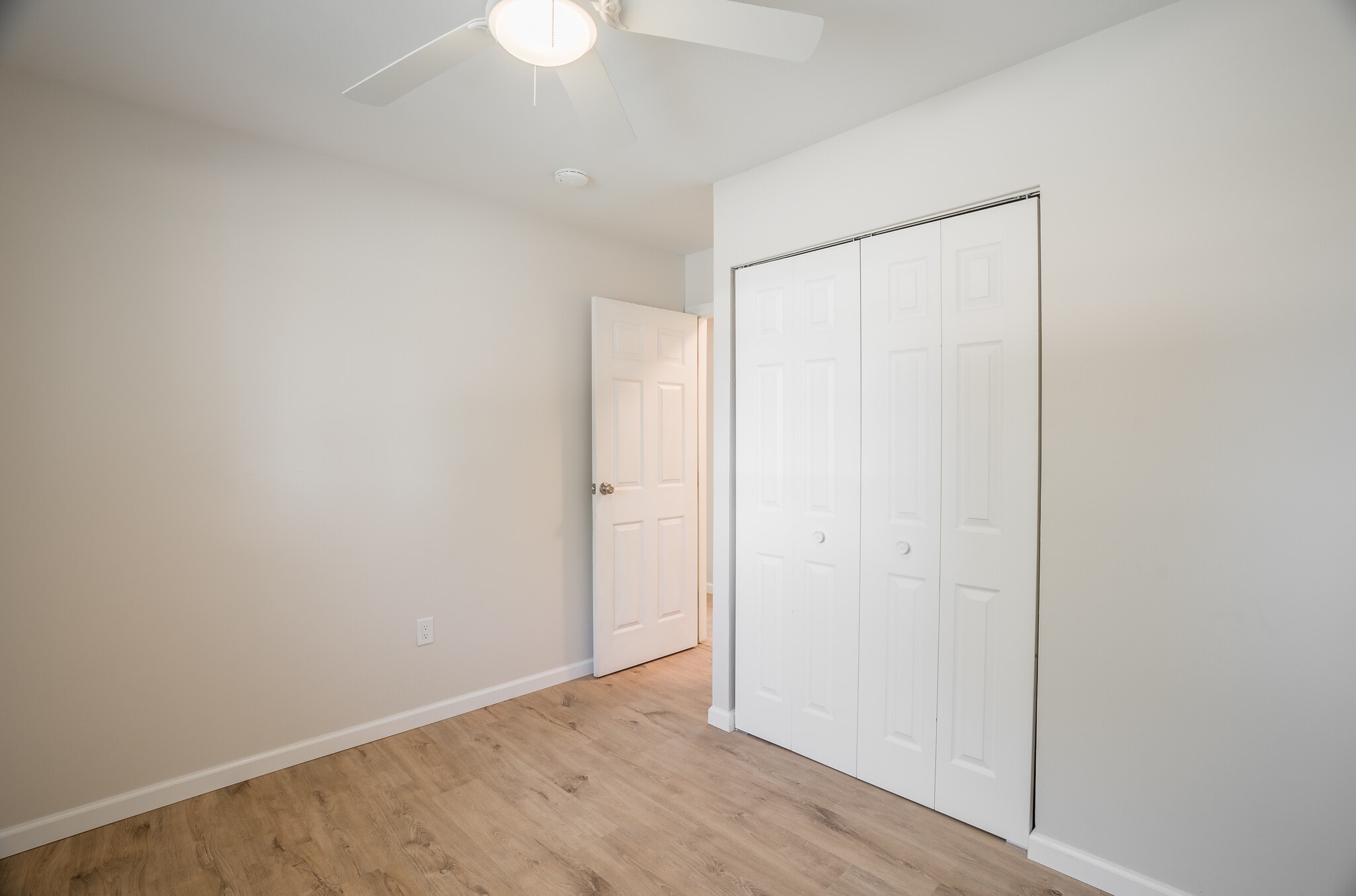 Building Photo - 405 Joellen Pl