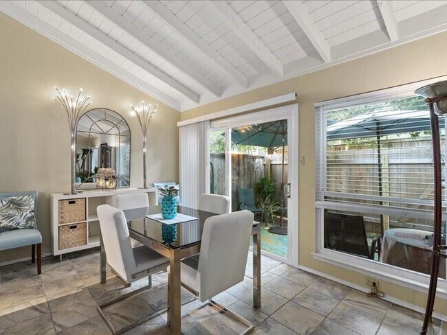 Building Photo - 1607 Coronado Hills Dr