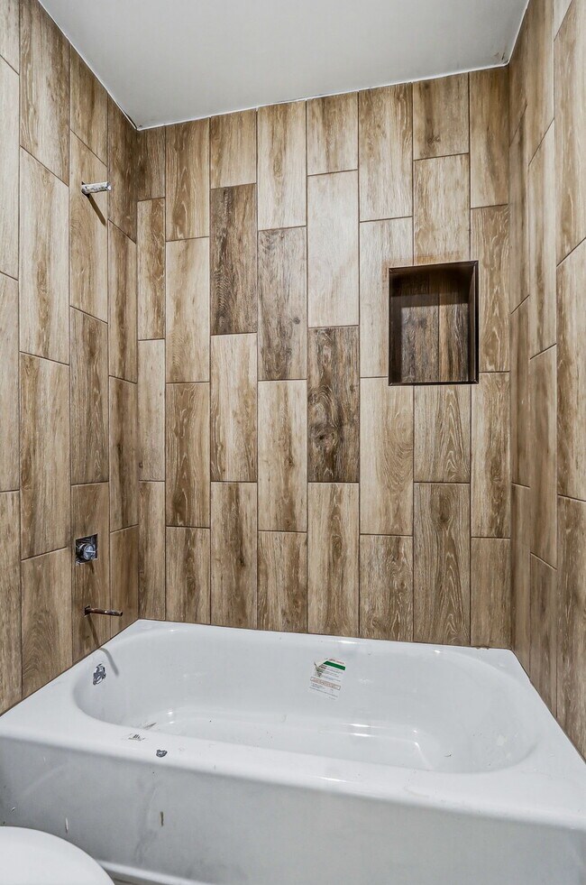 Building Photo - Brand new 2 bed 1 bath apartment in 79924