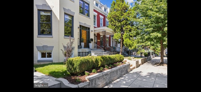 Building Photo - 3612 New Hampshire Ave NW