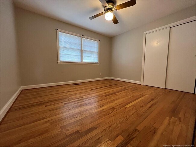 Building Photo - 2621 Bennington Rd