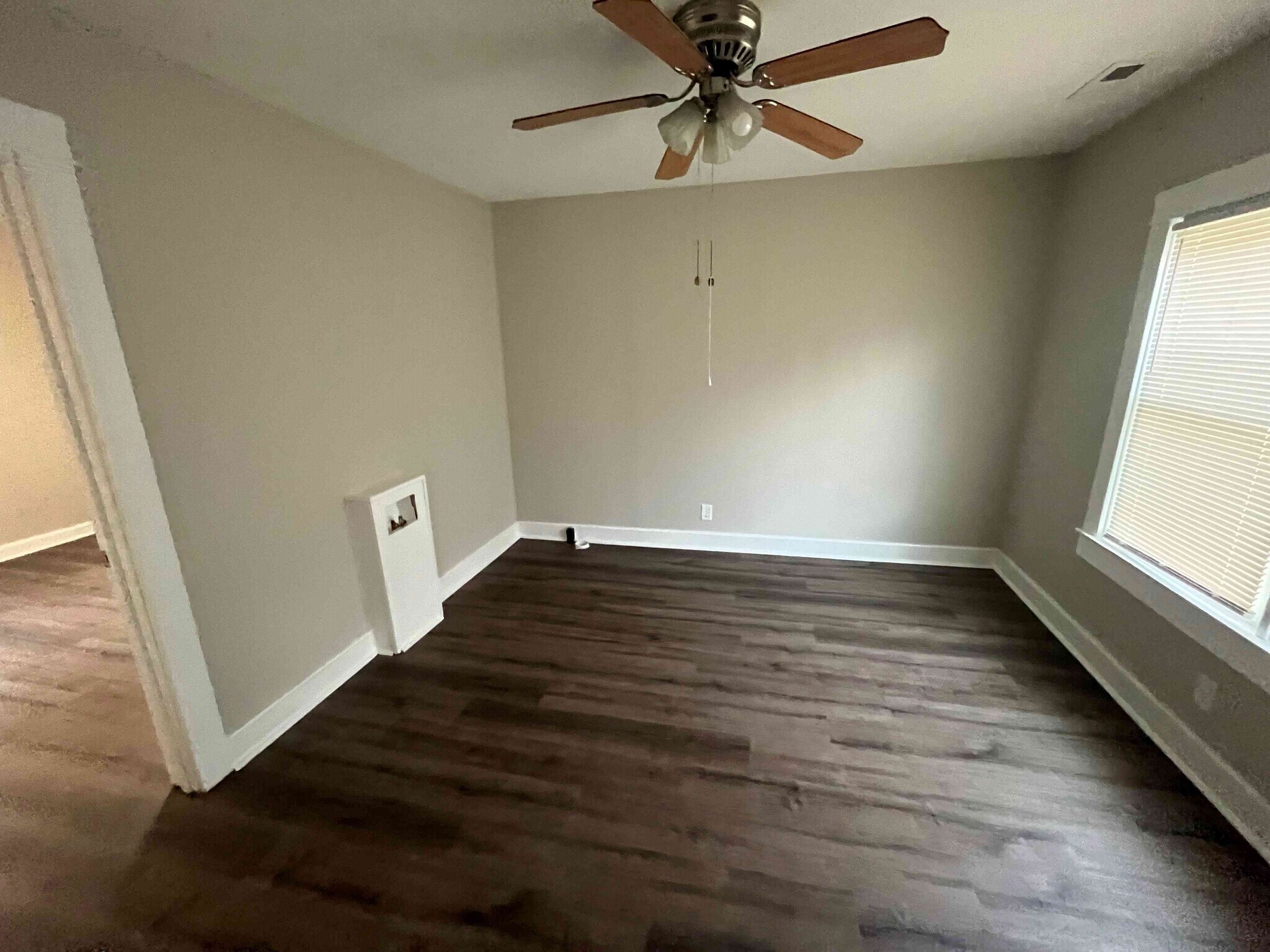 Building Photo - 603 Rock St SE