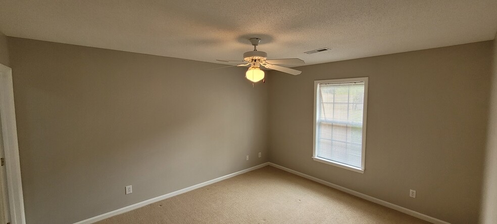 Building Photo - 116 Wesley Harris Cir