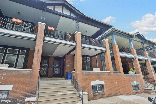 Building Photo - 217 S 47th St
