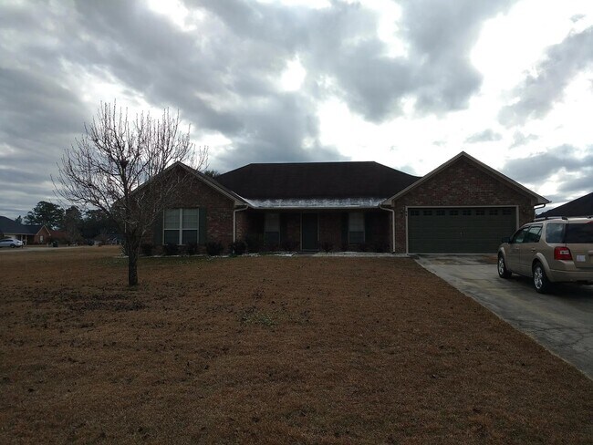 Primary Photo - 96 W Daryl Dr