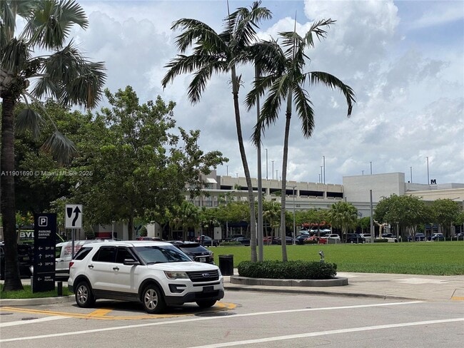 Building Photo - 3301 NE 1st Ave