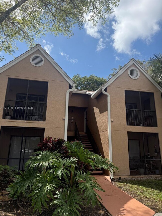 Building Photo - 15680 SW 106th Ln