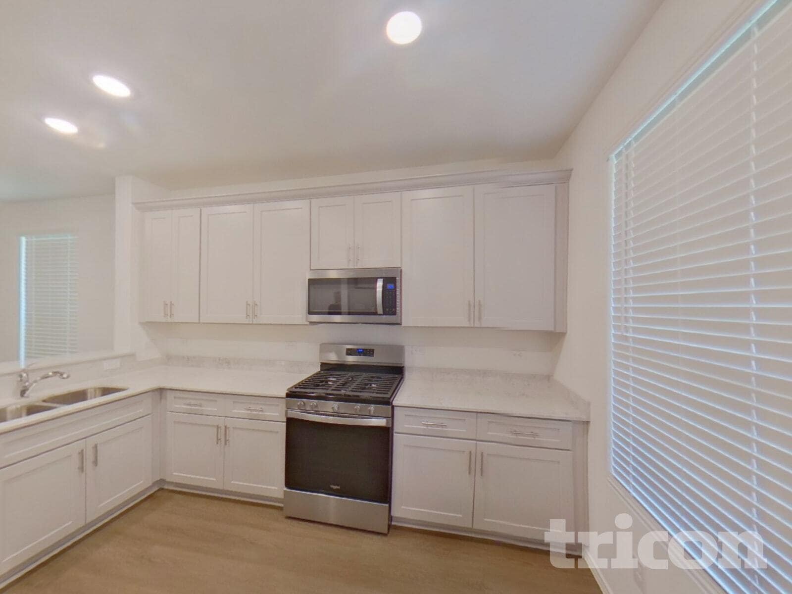 Building Photo - 2415 Carlow Ln