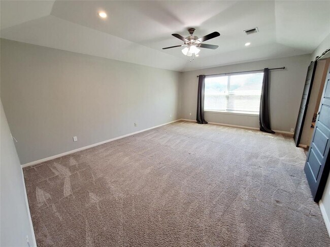 Building Photo - 8513 Portage Cove