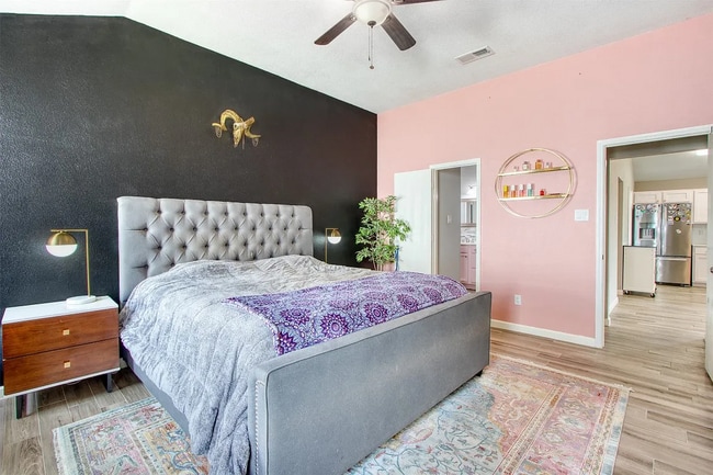 Building Photo - 2436 Nogales Dr