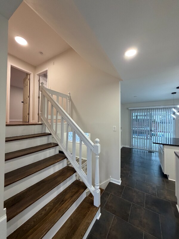 Building Photo - 3325 192nd Pl