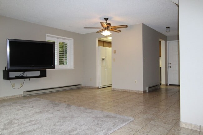 Building Photo - 7878 N Wilding Dr