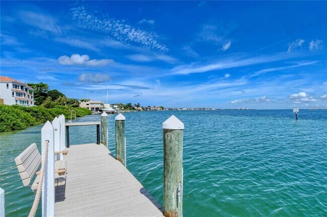 Building Photo - 380 Gulf of Mexico Dr