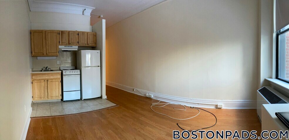 Building Photo - 62 Boylston St
