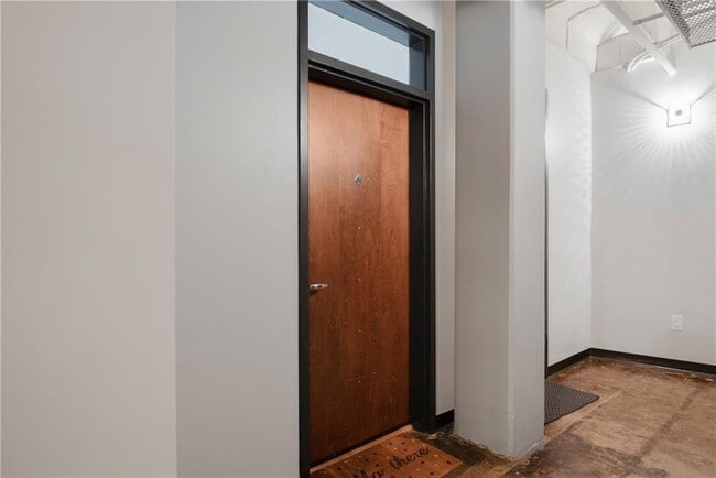 Building Photo - 805 Peachtree St NE