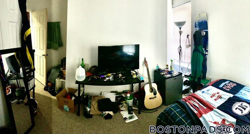 Building Photo - 486 Massachusetts Ave