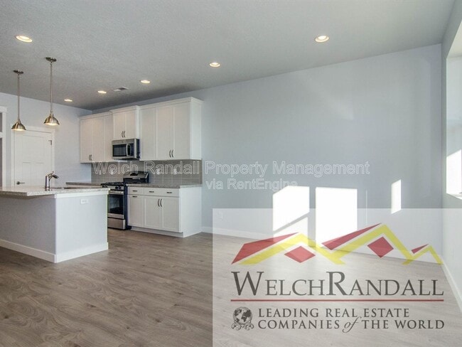 Building Photo - 1177 W Jackson Ave