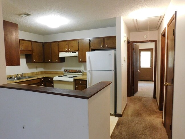 Building Photo - 1542 College Way