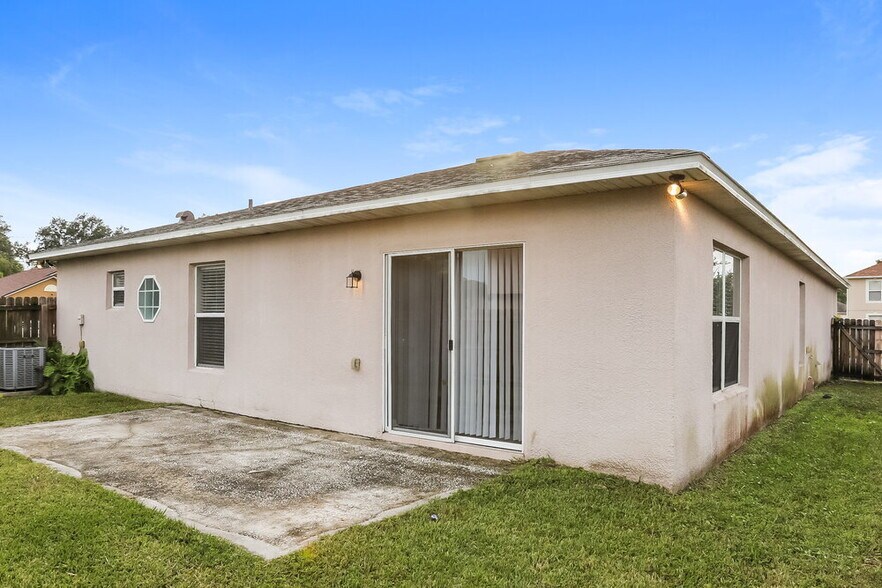 Building Photo - 189 Cedar Ridge Ln