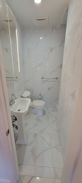 Master Bedroom Full Bathroom - 2345 E 1st St