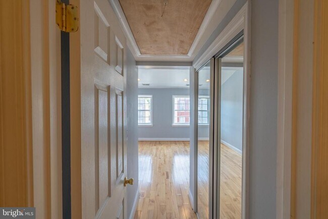 Building Photo - 508 Scott St
