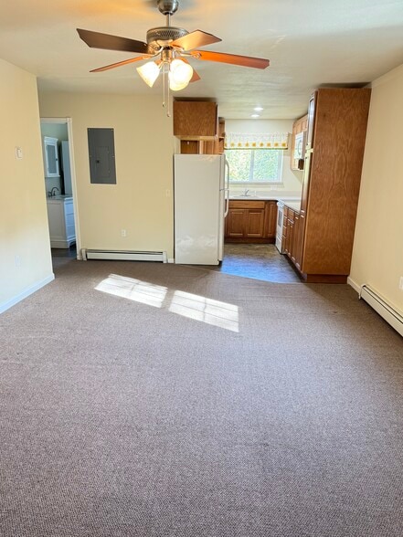 Building Photo - 2681 Mockler Ave