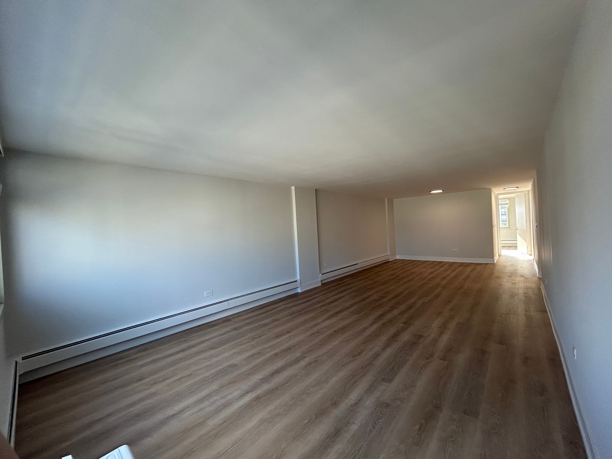 Building Photo - 1350 N Dearborn St