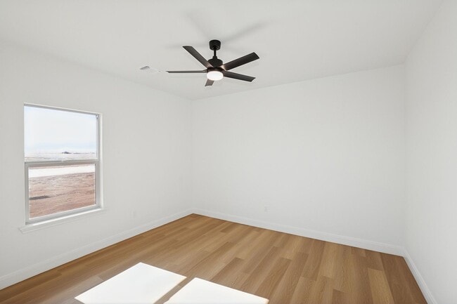 Building Photo - 10424 Tierra Santa Dr