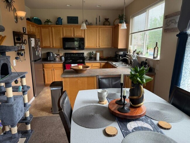 Building Photo - Stone Creek property now available!