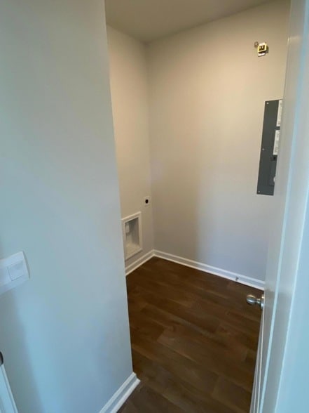 Building Photo - 1088 Refuge Wy