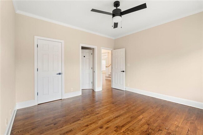 Building Photo - 870 Longstone Landing