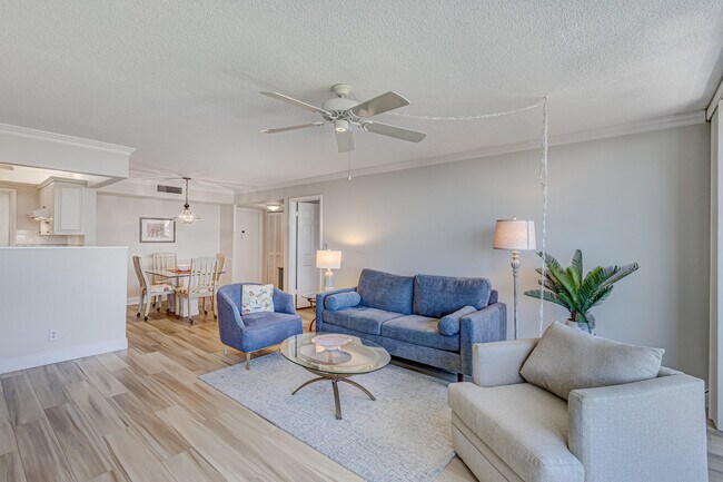 Building Photo - 630 Ocean Dr