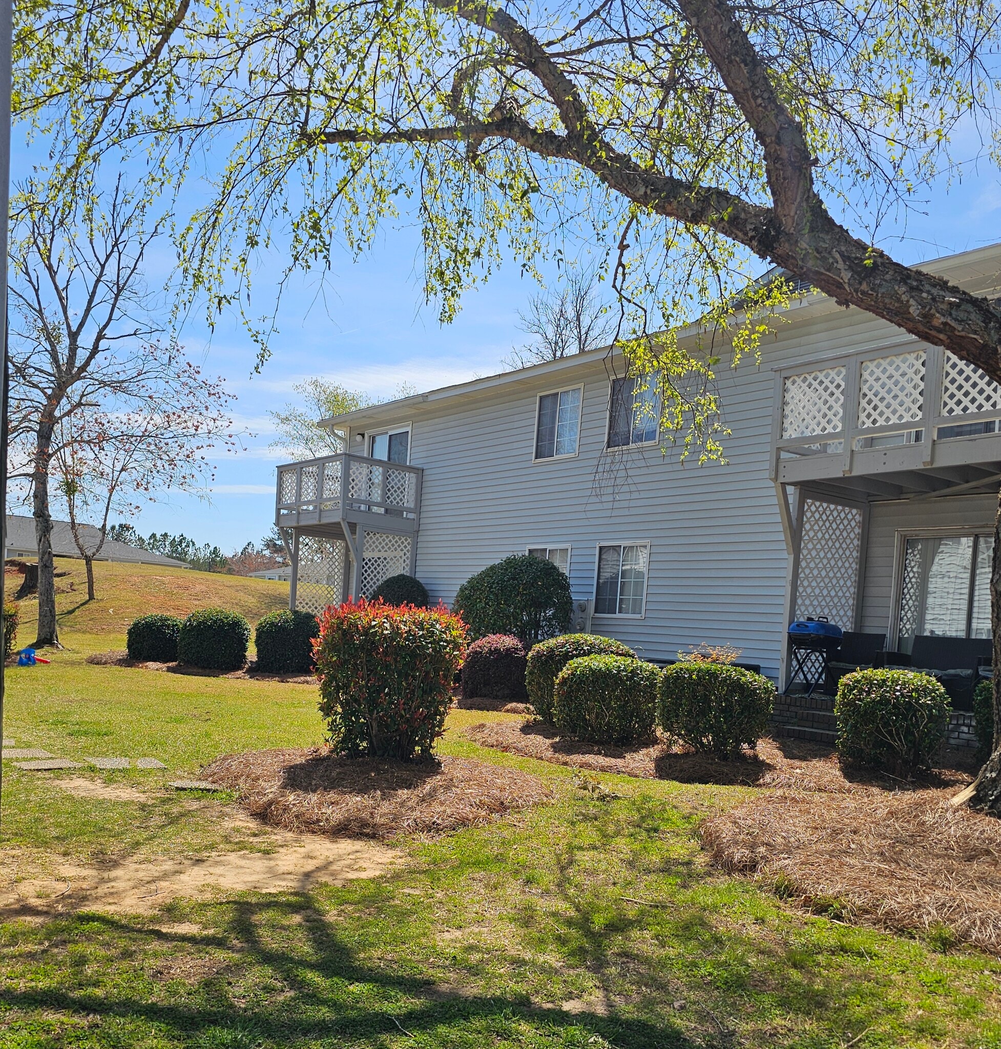 Building Photo - Foxfield Apartments