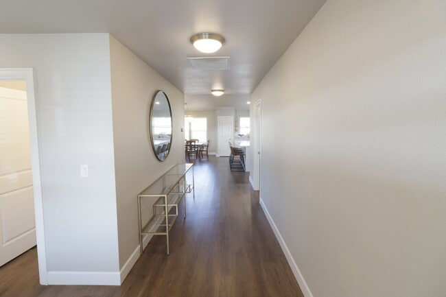 Building Photo - Be the first one to RENT this home! 3 bedrooms, 2 bathrooms, SINGLE LEVEL home with beautiful Lan...