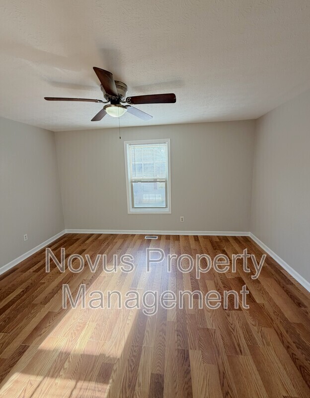 Building Photo - 710 Fertilla St