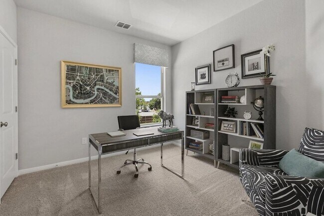 Building Photo - 10021 Dawn Pearl Dr