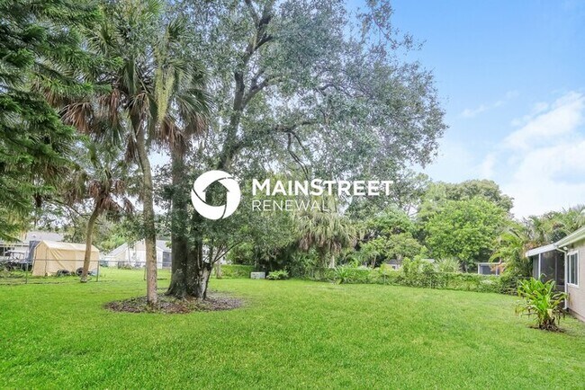 Building Photo - 3 Bedroom Pet-Friendly Home in NORTH PORT, FL with Main Street Renewal