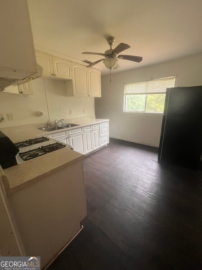Building Photo - 3286 Kingston Ct