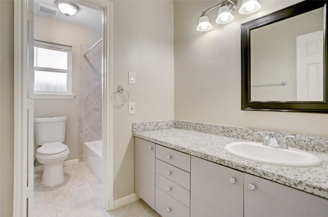 Building Photo - 1811 Cotton Mill Ct