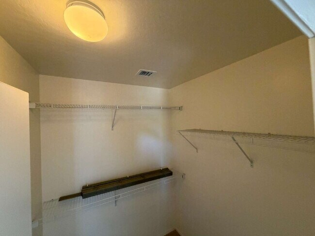 Building Photo - 3907 E Pinto Valley Rd