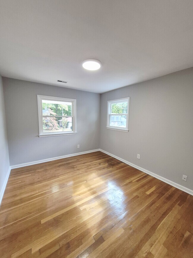 Building Photo - 97 Waterview Dr