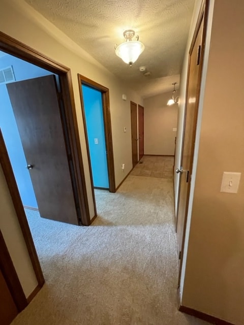 Building Photo - 208 Greenleaf Dr