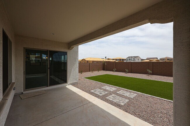 Building Photo - 3 Bedroom + Den and Loft in Aloravita Community