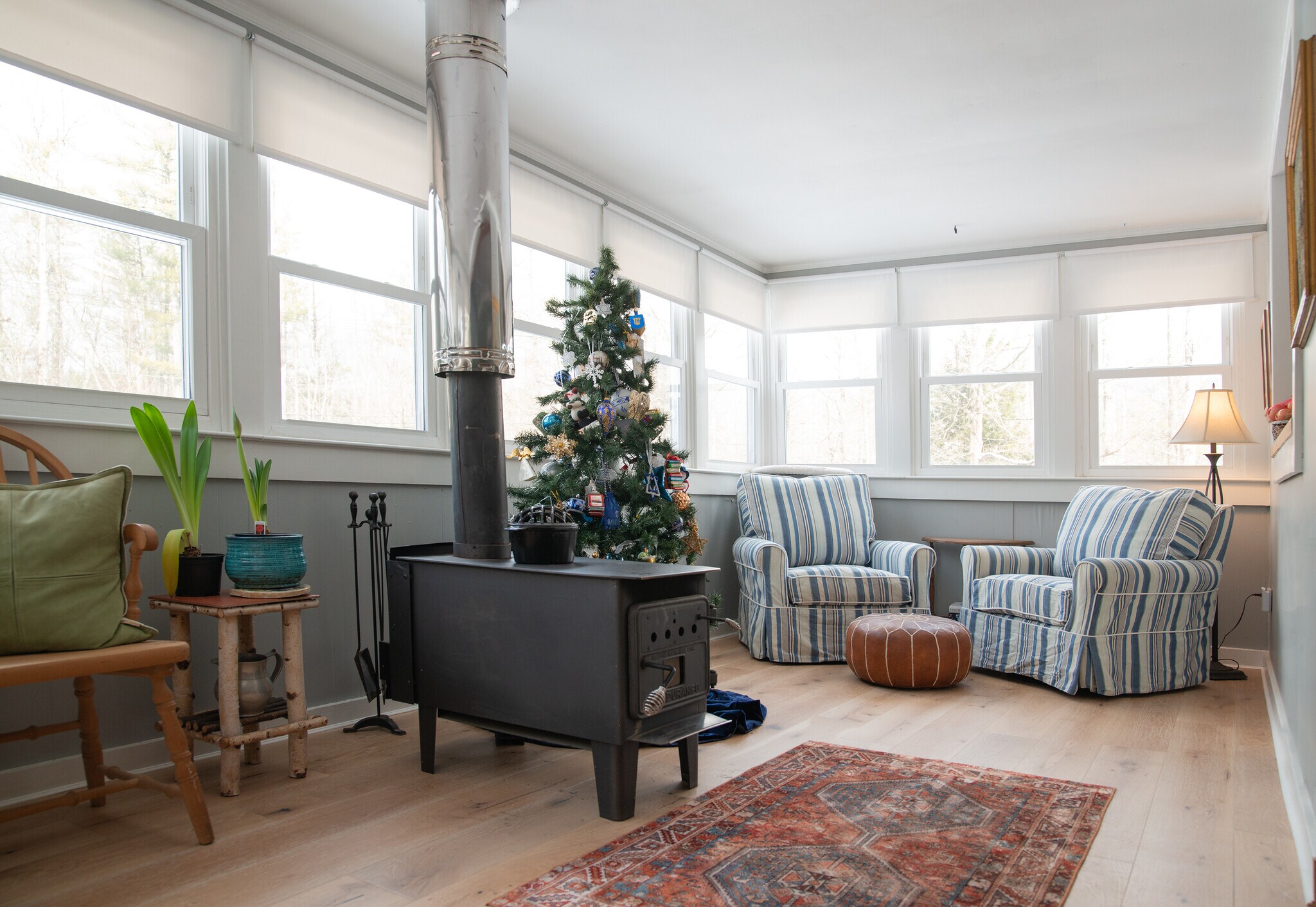 Building Photo - 1343 NY-212